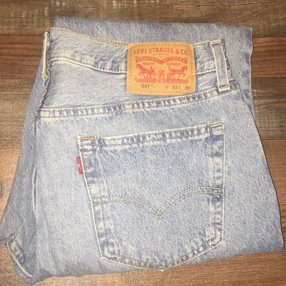 As New Levi’s 541